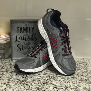 Women’s New Balance Tennis Shoes